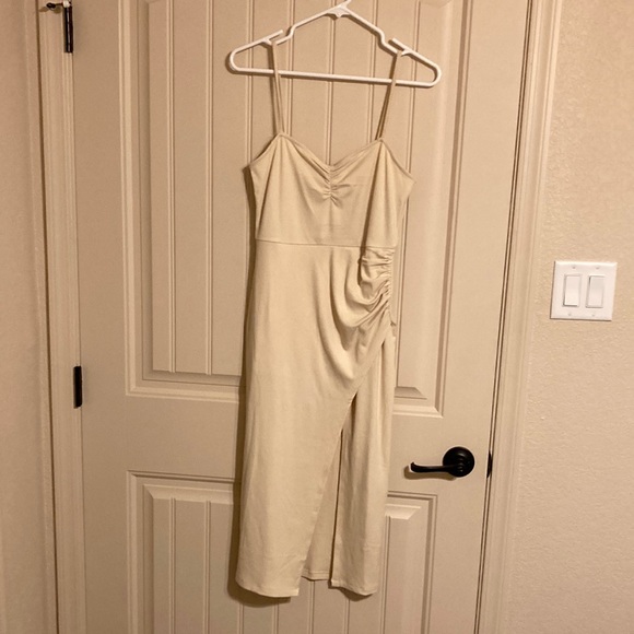 Forever 21 Spaghetti Strap Overwrap Across Front Ruching on Side Dress Sz L NWT - Picture 1 of 6